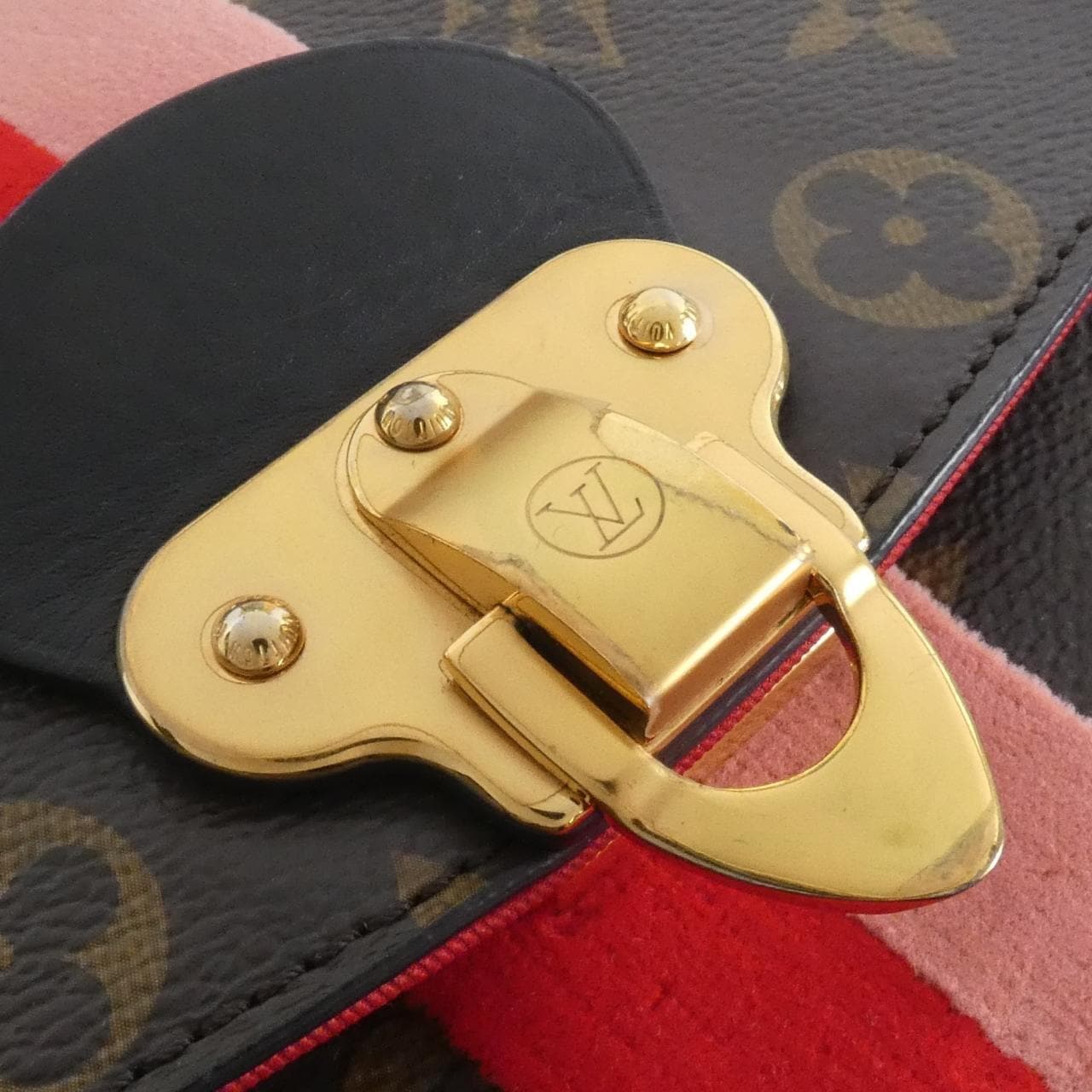 LOUIS VUITTON Monogram Georges BB M43866 包