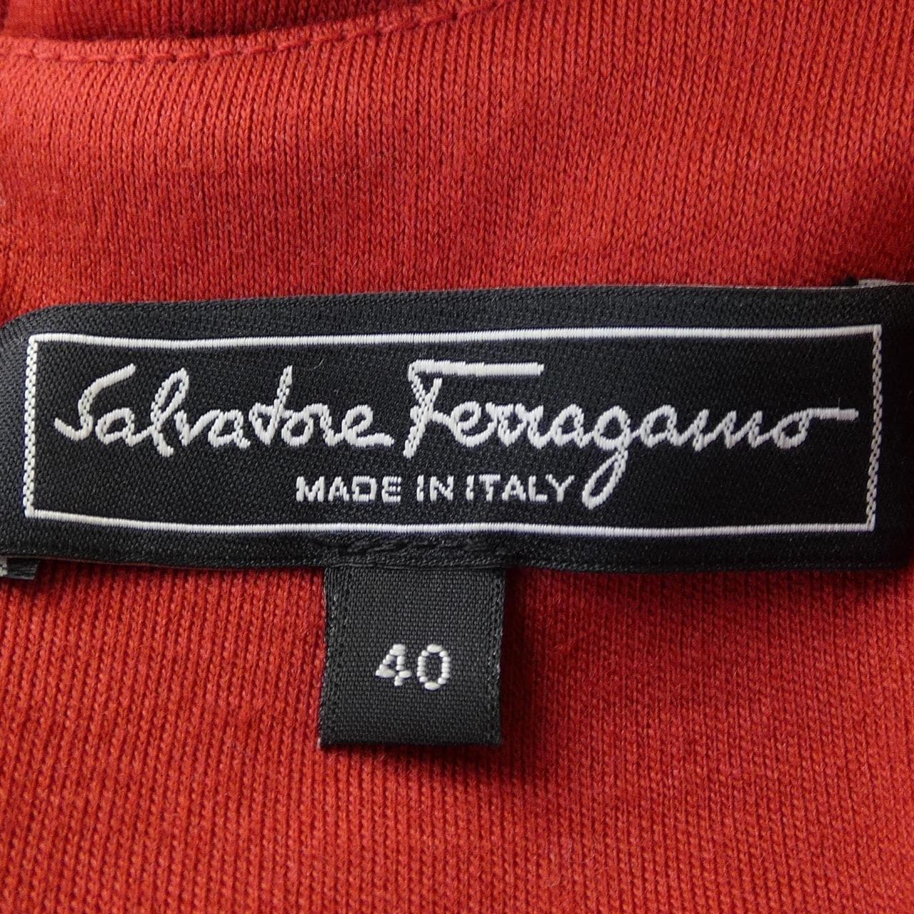 サルヴァトーレフェラガモ SALVATORE FERRAGAMO ワンピース