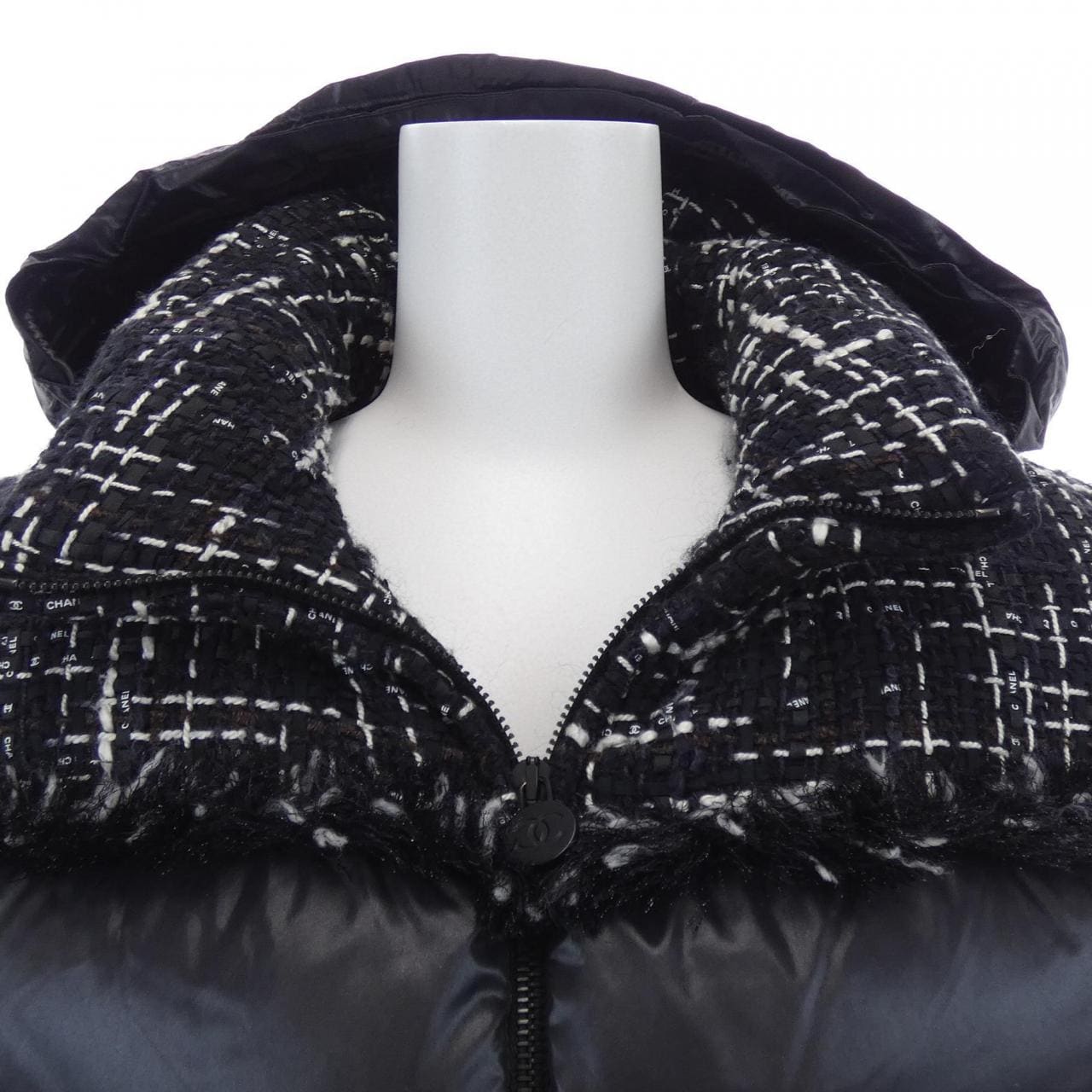 シャネル CHANEL P59430V31559 ダウンベスト