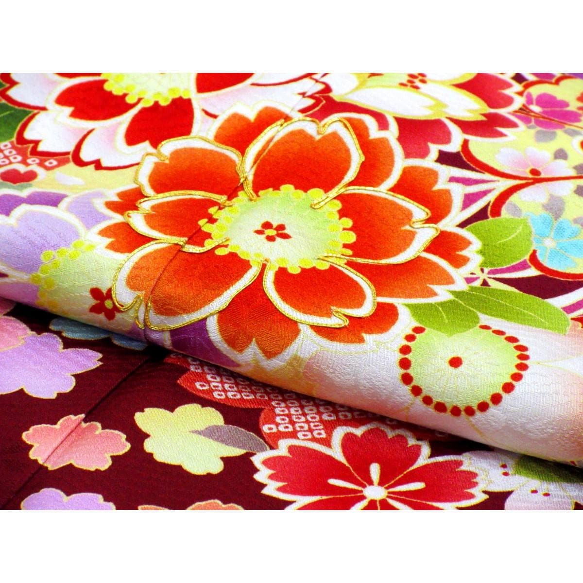 振袖　友禅加工刺繍入り　ボカシ染