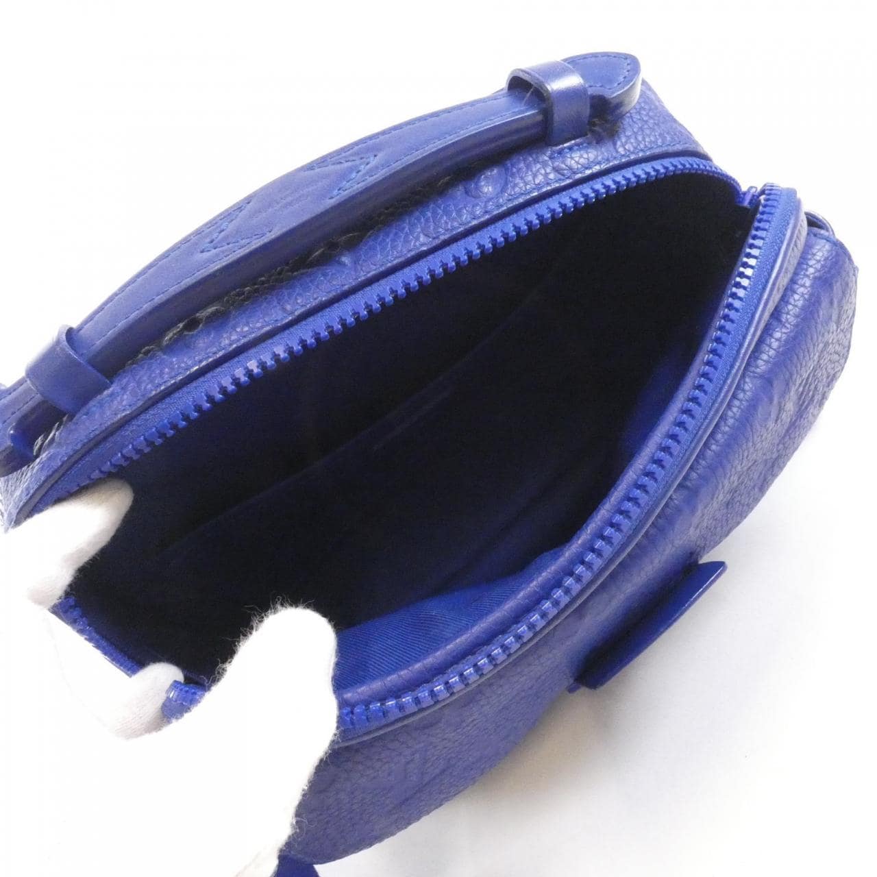 ルイヴィトン トリヨン モノグラム Sロック メッセンジャー M58488 ショルダーバッグ