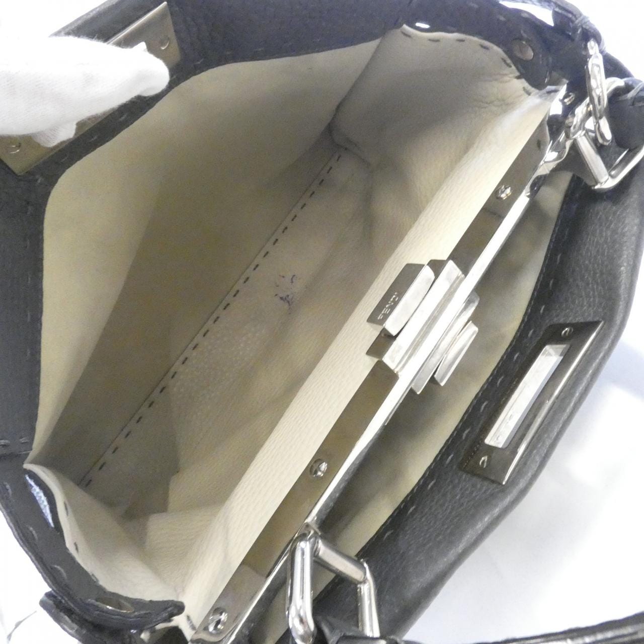 フェンディ SELLERIA ピーカブー 8BN226 Q0J バッグ