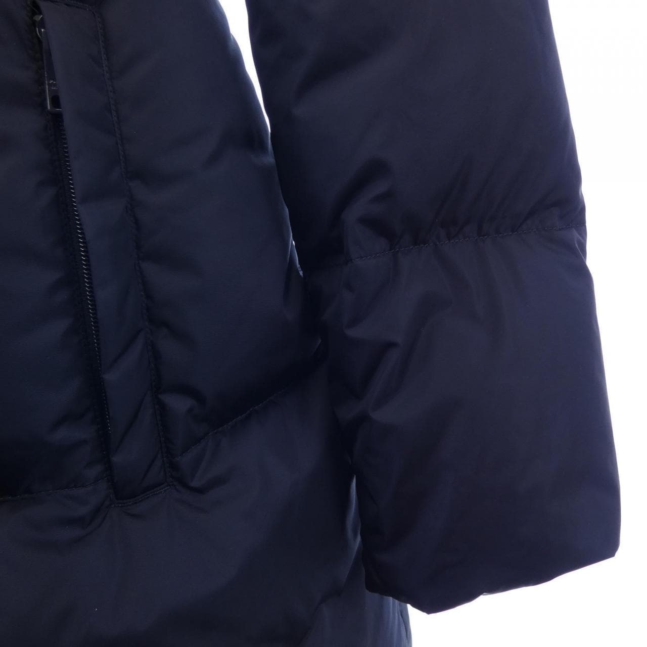プラダ PRADA 29F430 S192 1WQ9 ダウンコート