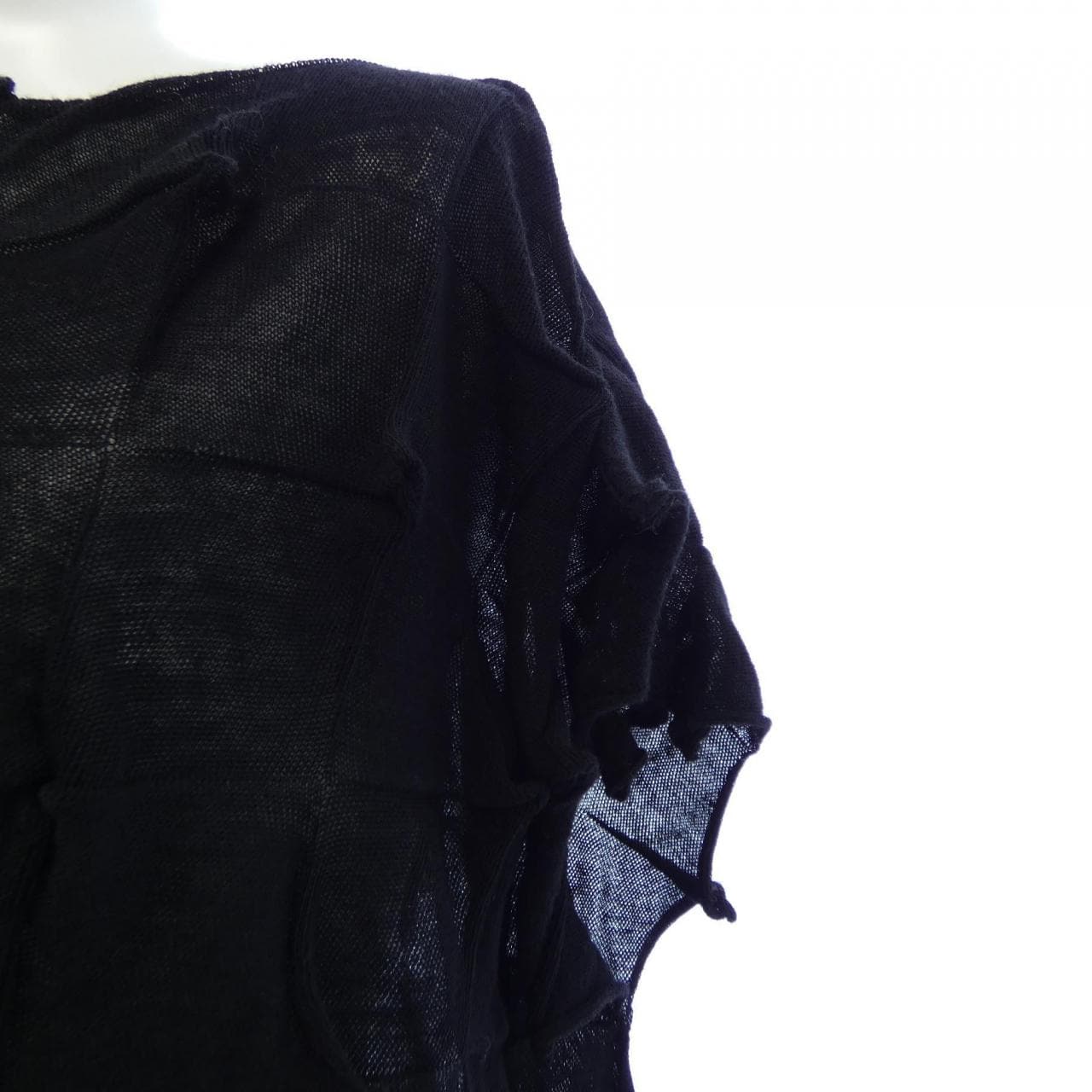 me ISSEY MIYAKE MI62KK191 Knit