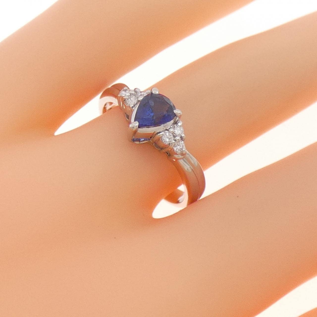 PT900 サファイヤ リング 0.57CT