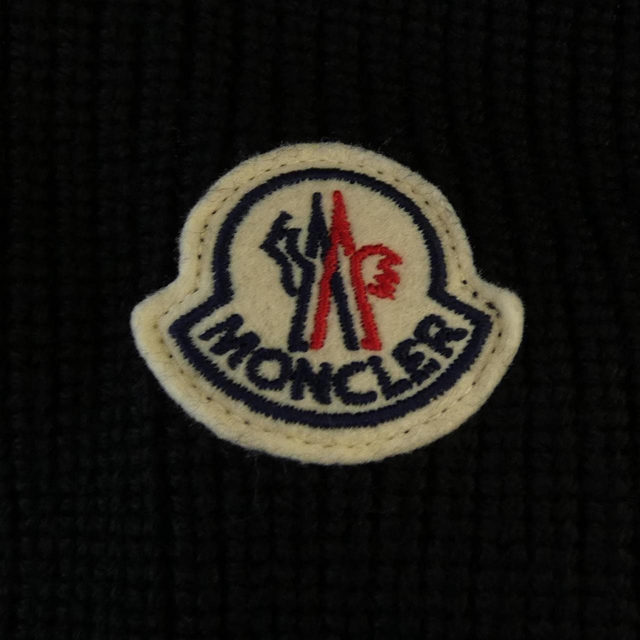 【新品】モンクレール MONCLER 20919B00028 M1131 ダウンジャケット