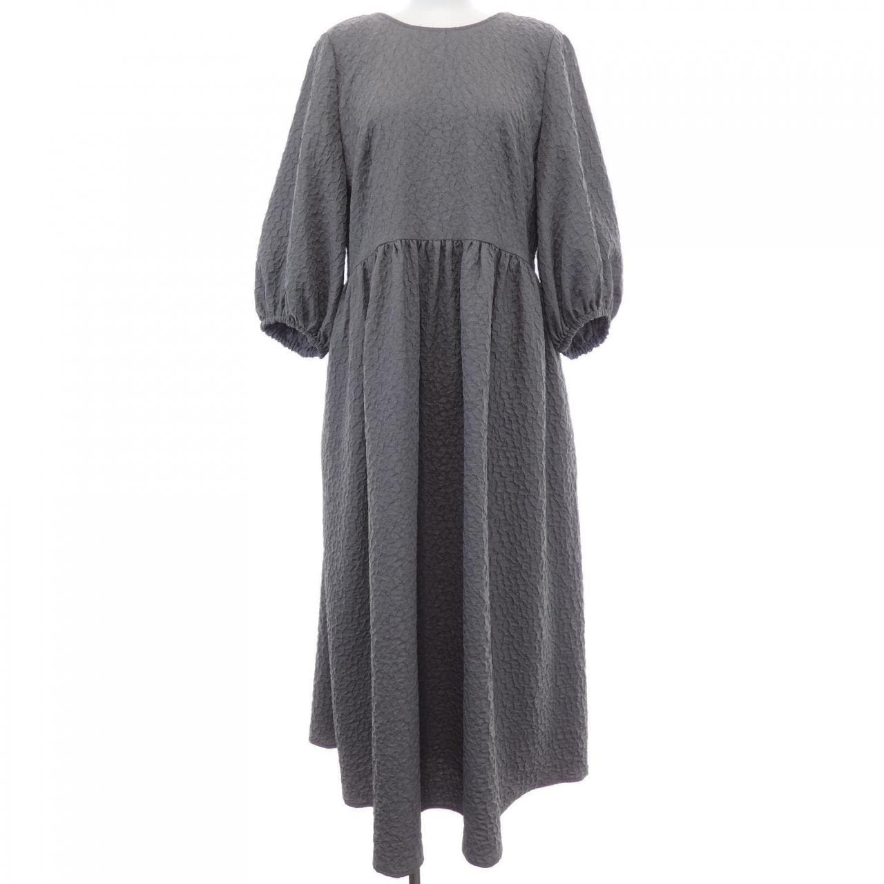 ネミカ NEMIKA ワンピース