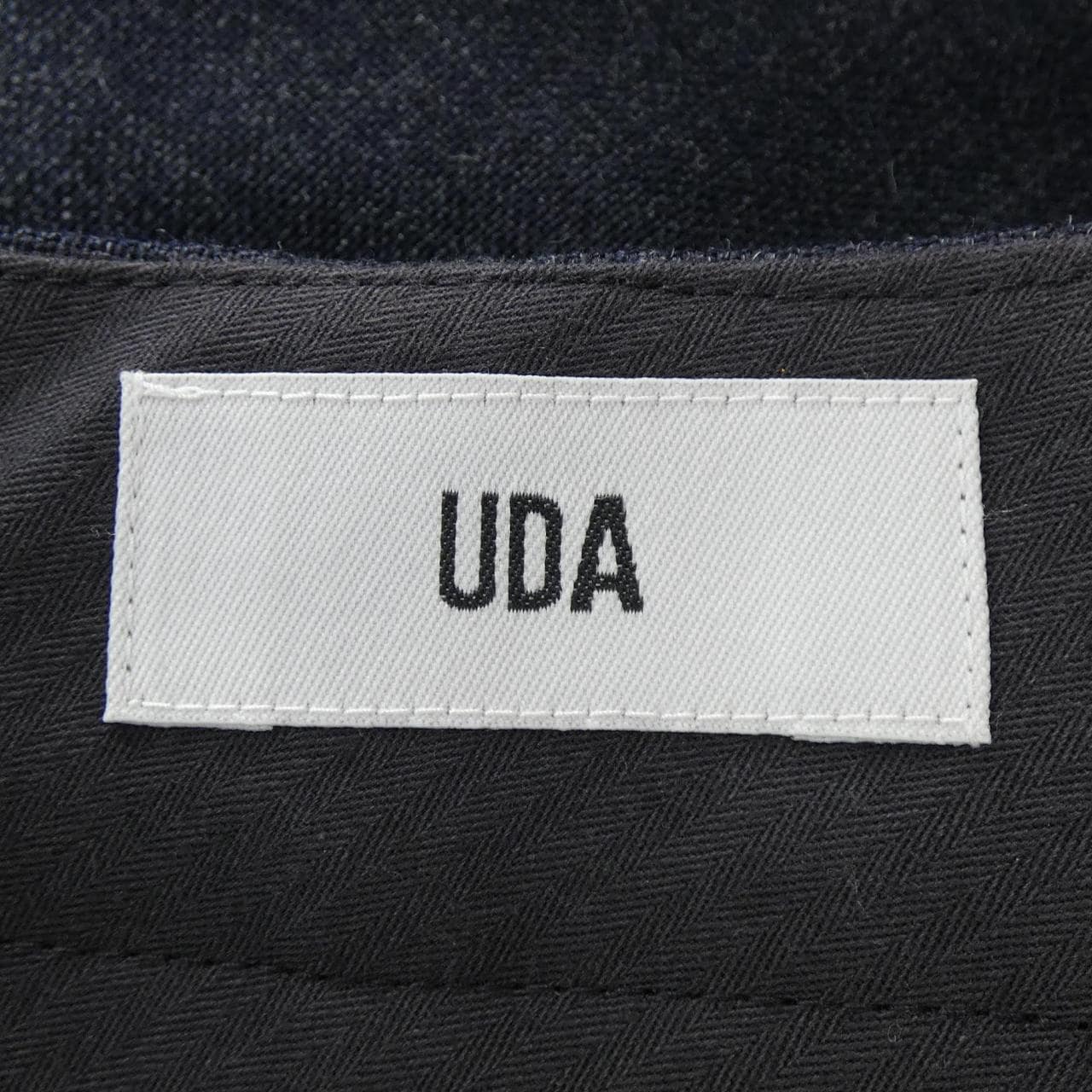 UDA パンツ