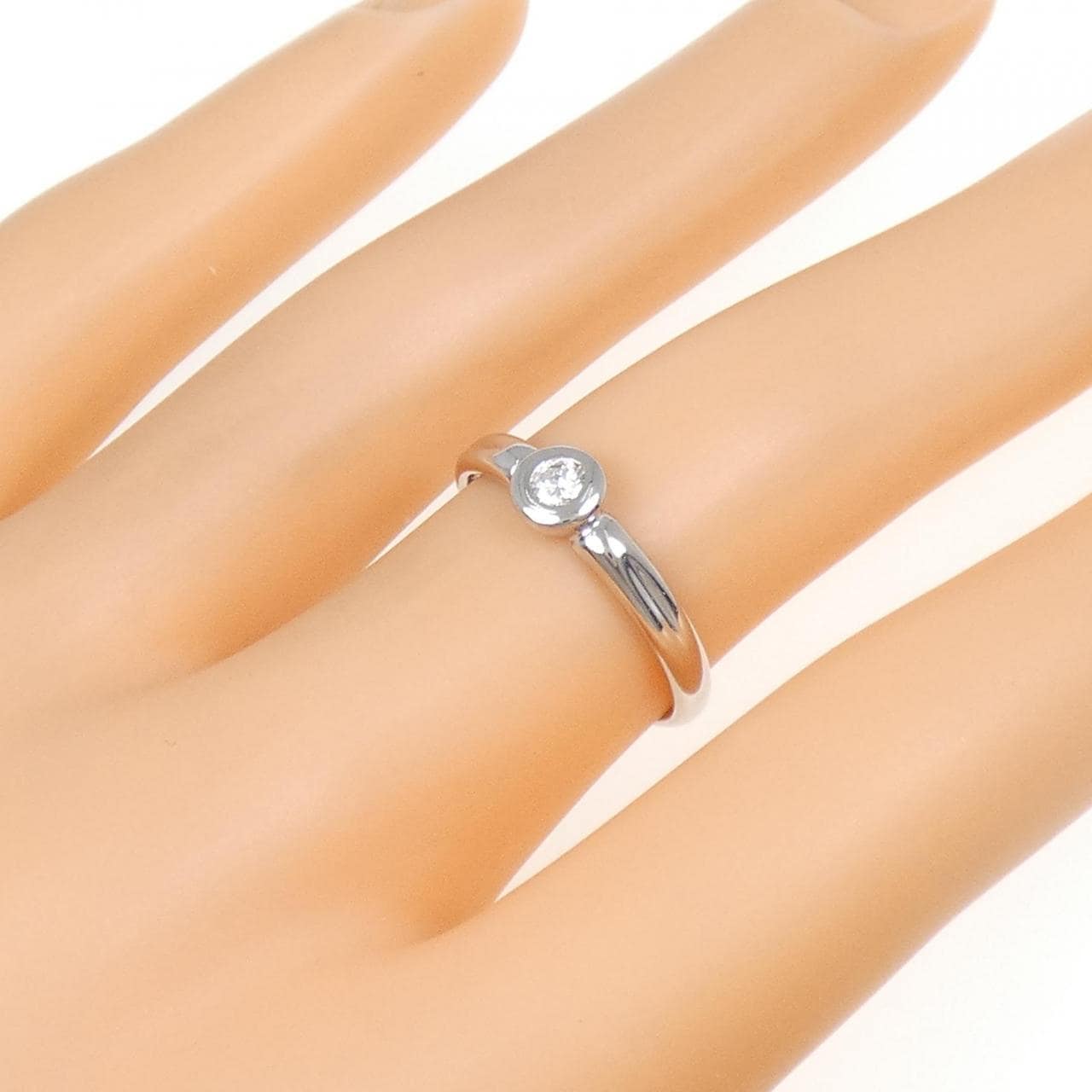 PT ソリティア ダイヤモンド リング 0.10CT