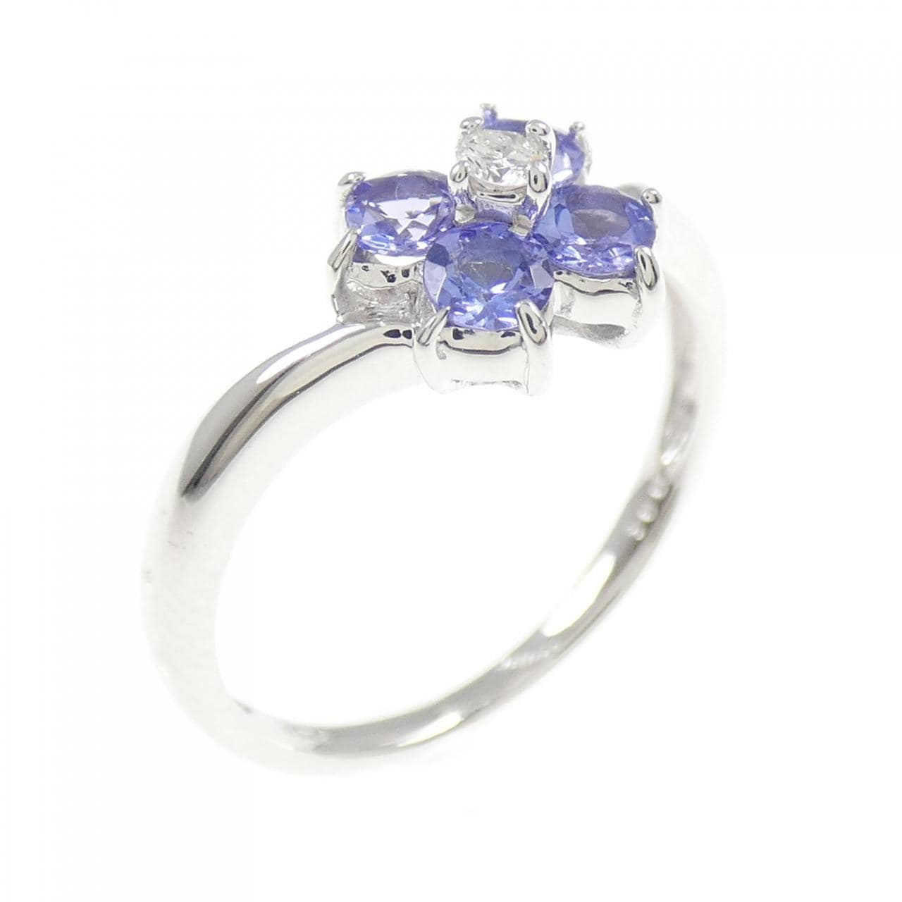 K18WG フラワー タンザナイト リング