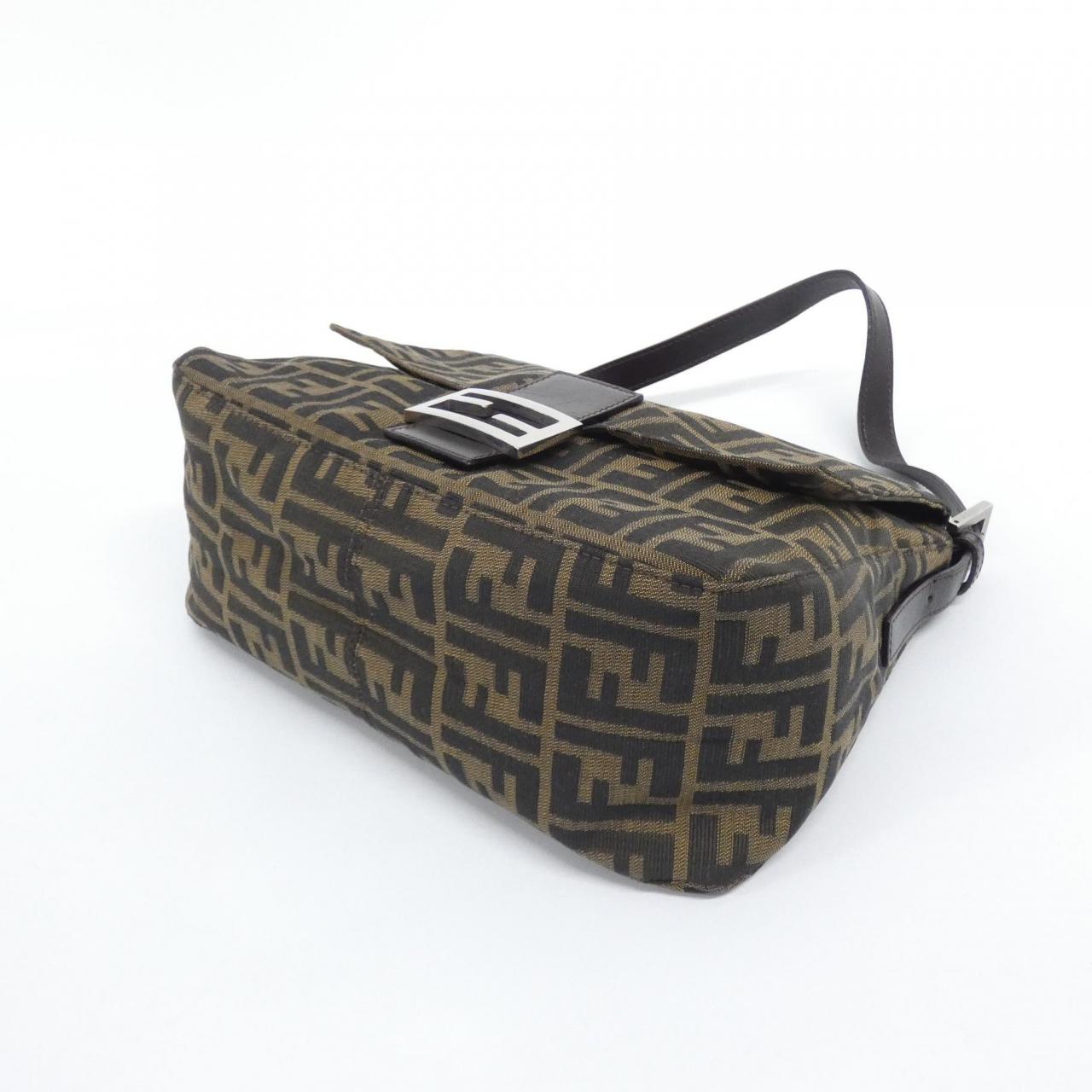 【ヴィンテージ】フェンディ マンマ バゲット 26325 ショルダーバッグ