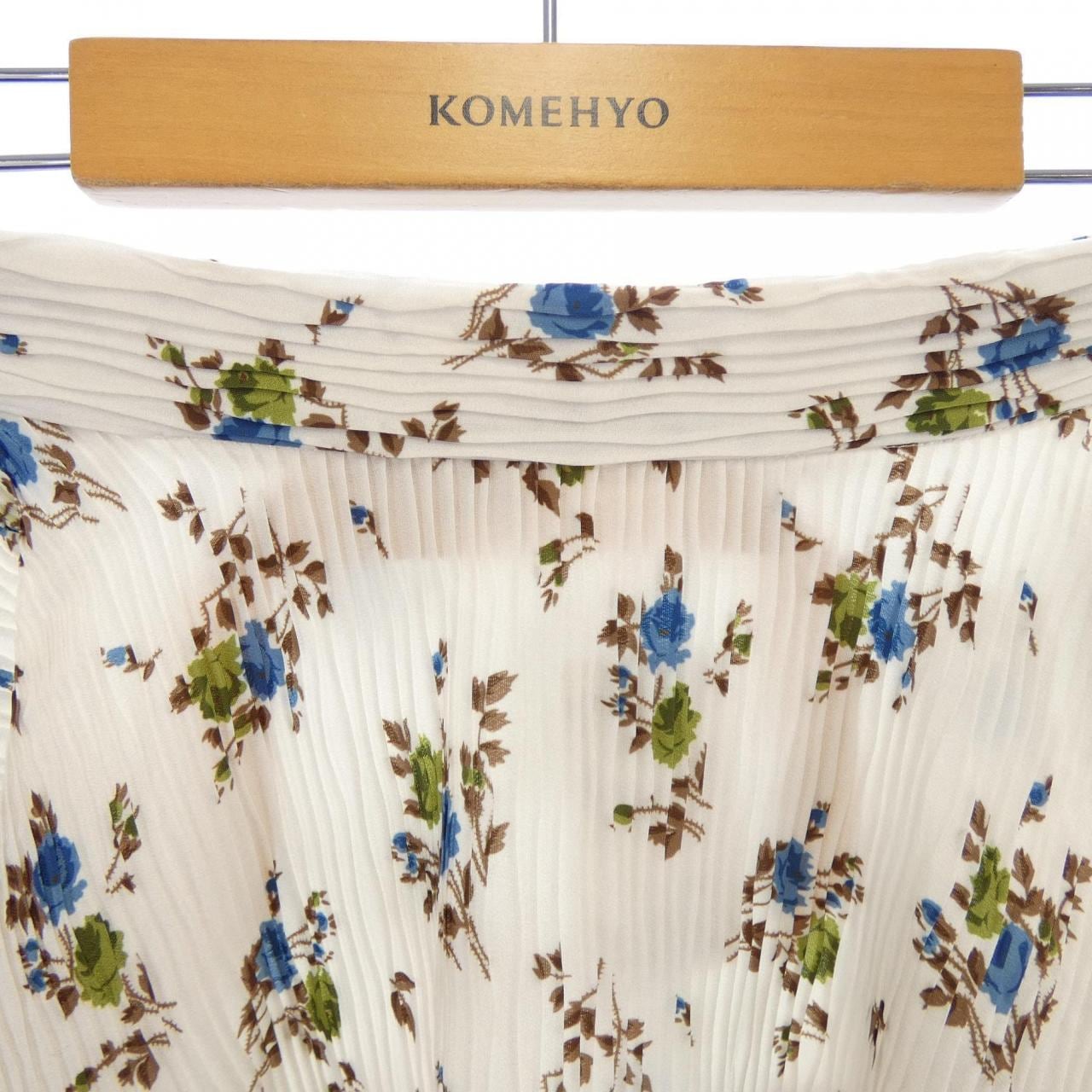 ヌメロヴェントゥーノ N°21 スカート