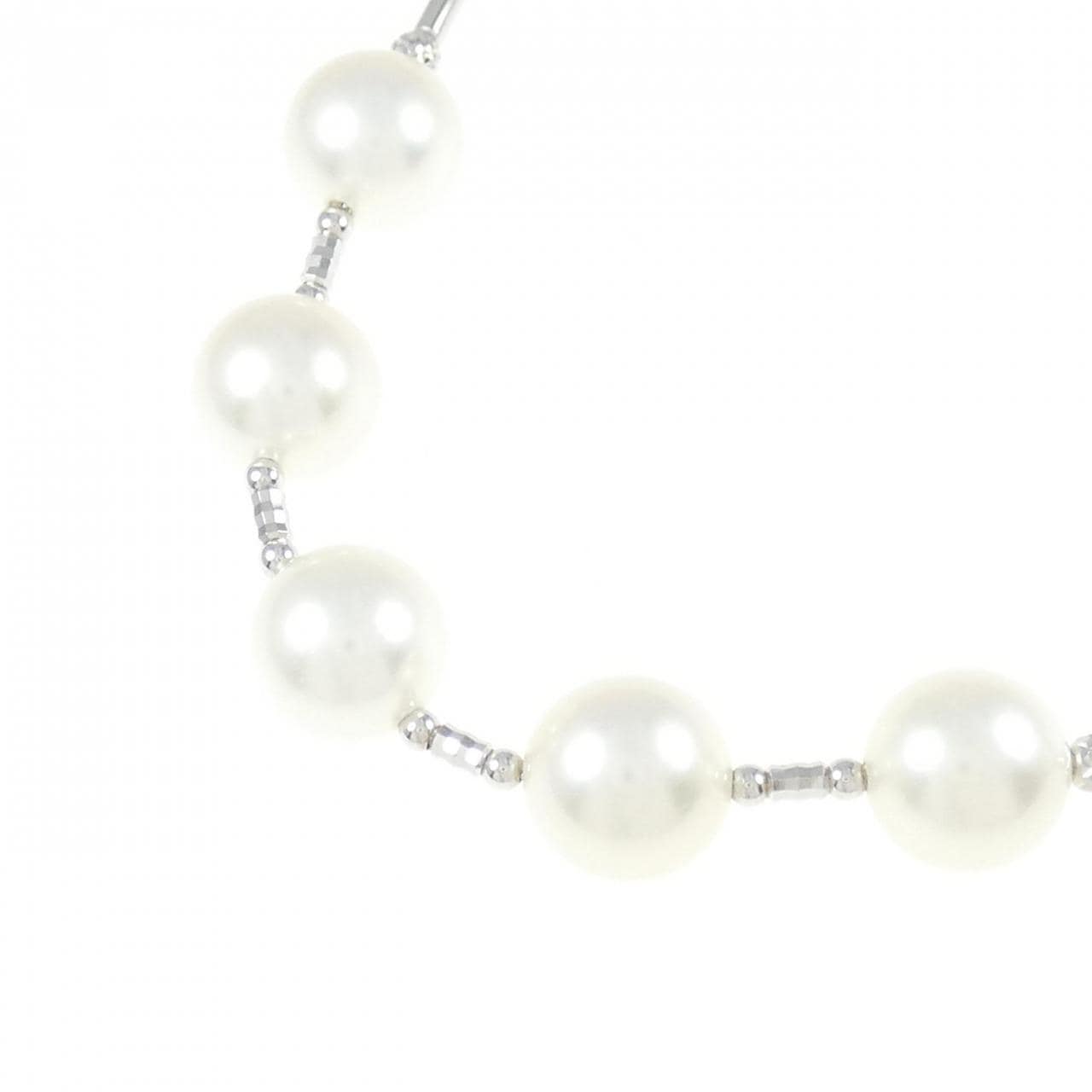 K18WG Akoya pearl necklace