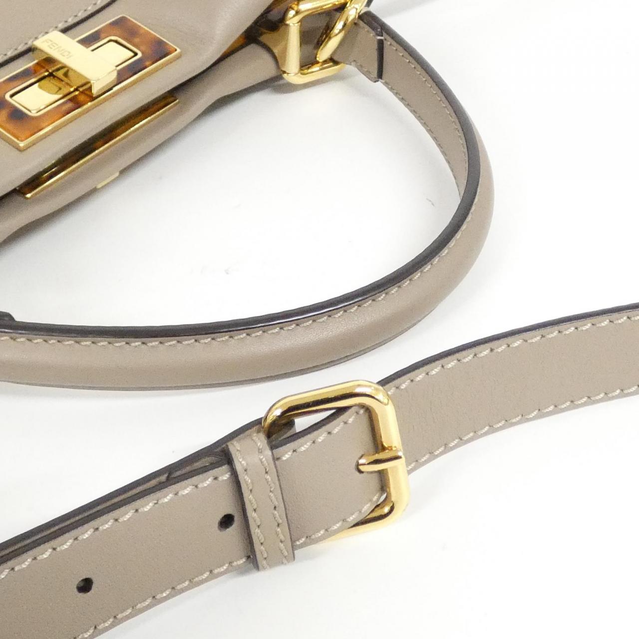 フェンディ ピーカブー 8BN290 3ZL バッグ