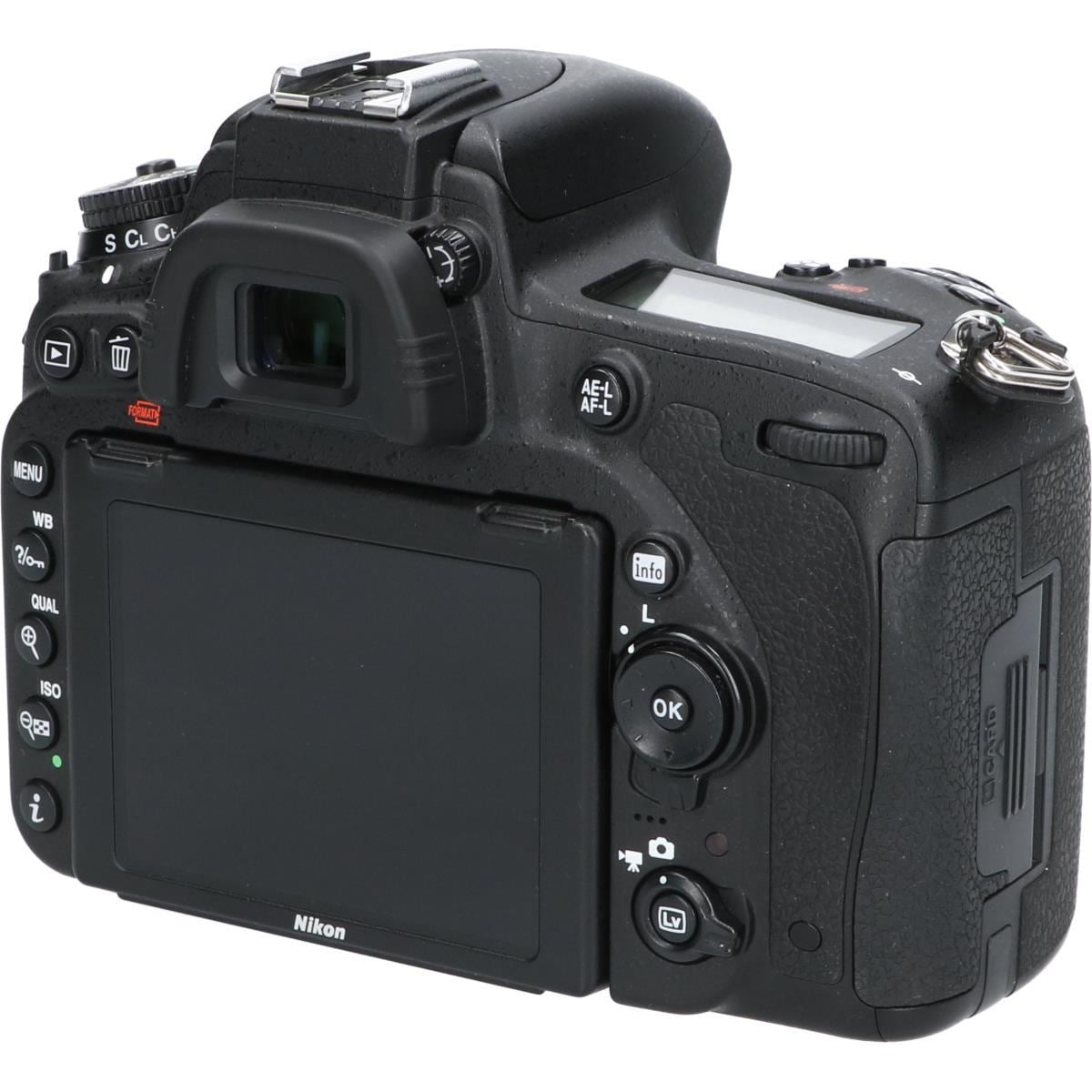 D750