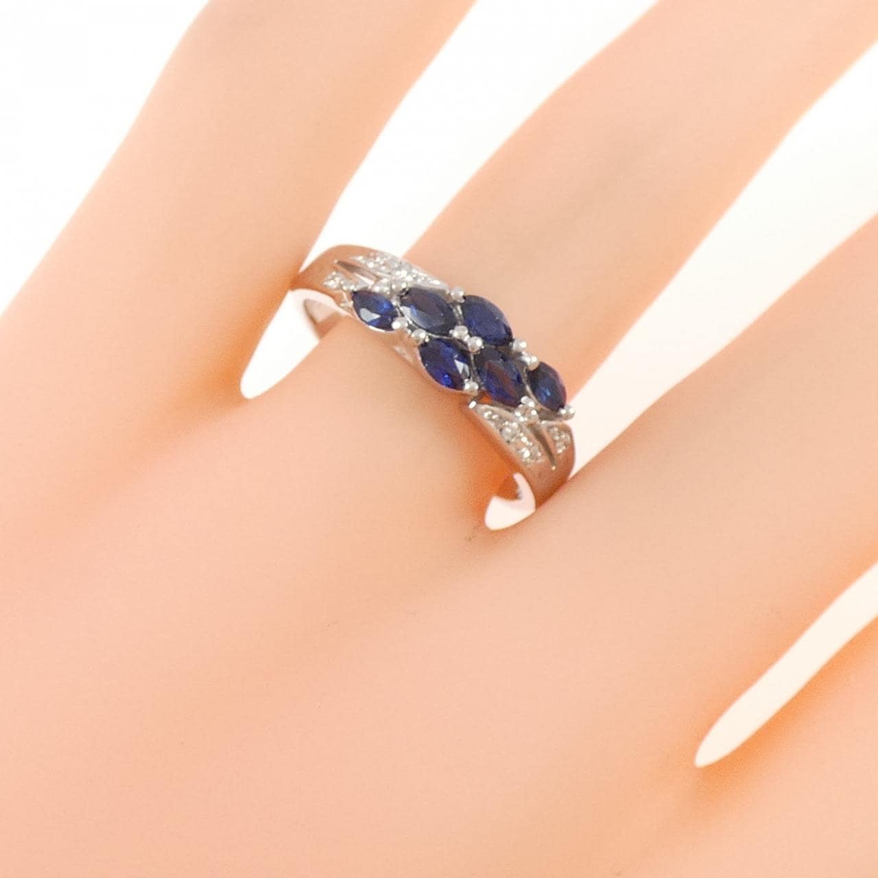 PT900 サファイヤ リング 0.64CT