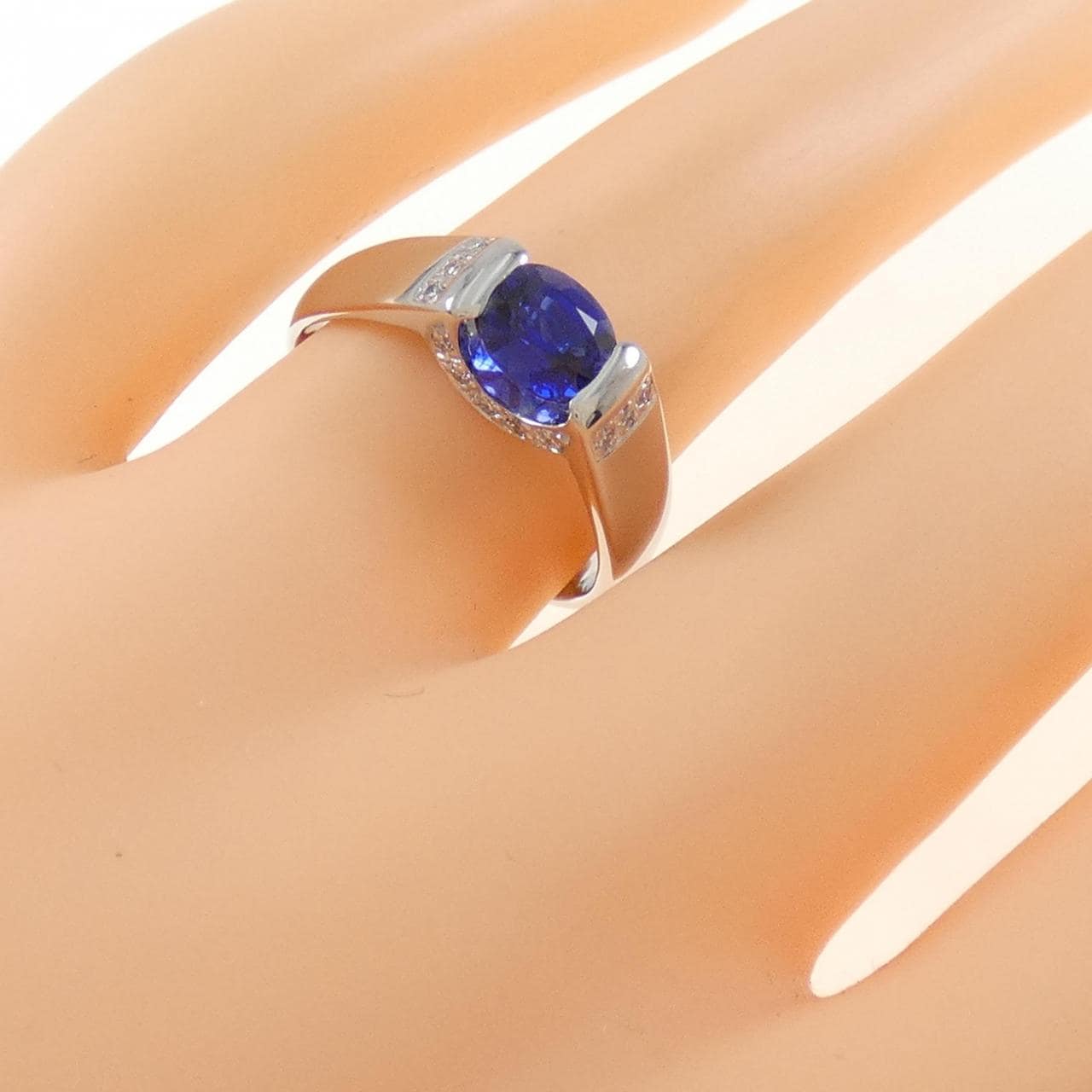 PT サファイヤ リング 1.01CT