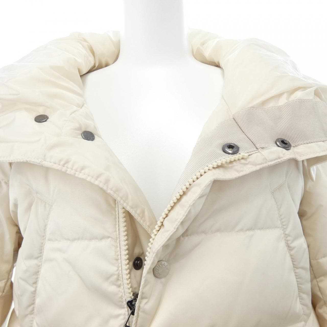 モンクレール MONCLER ダウンジャケット