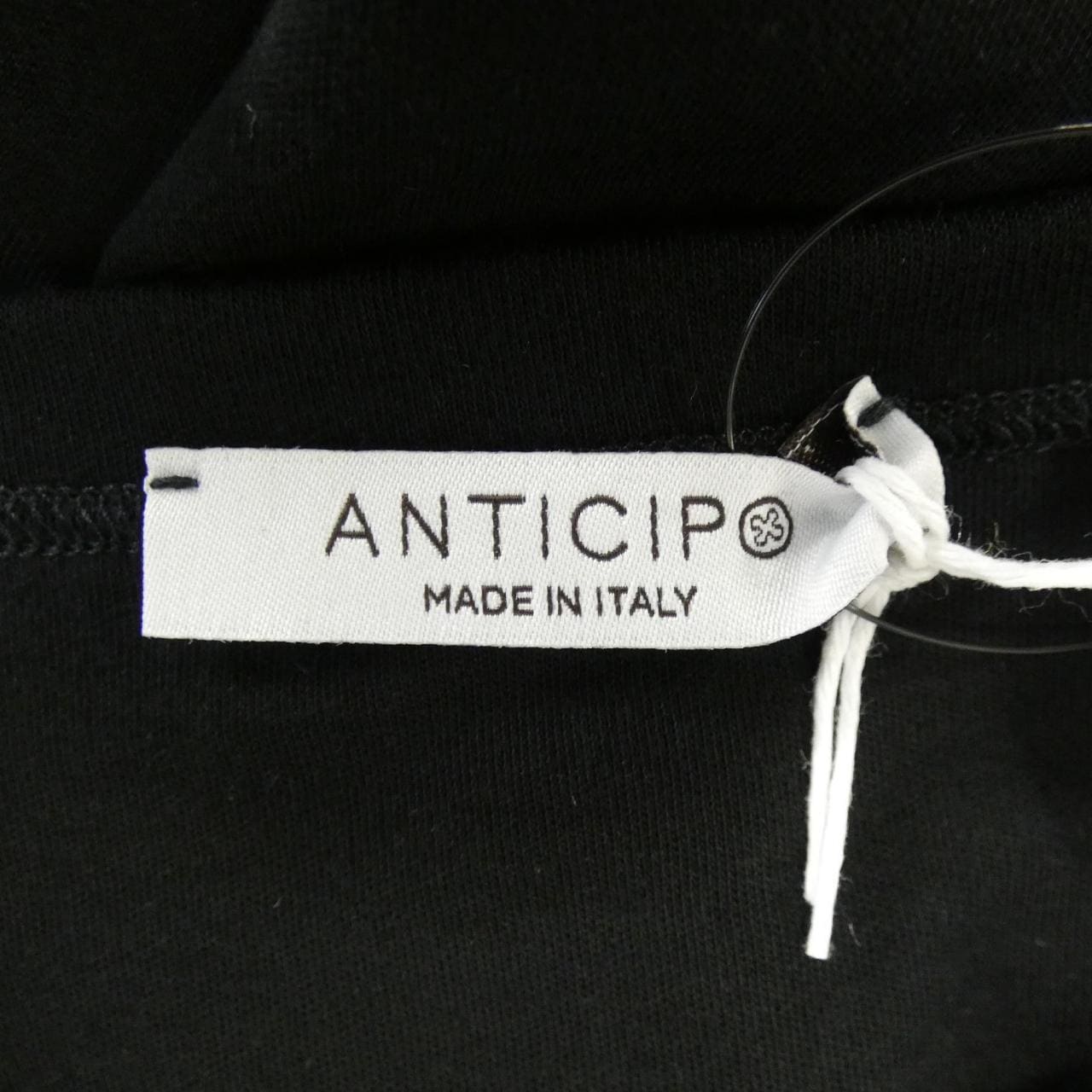 アンティーチポ ANTICIPO Tシャツ