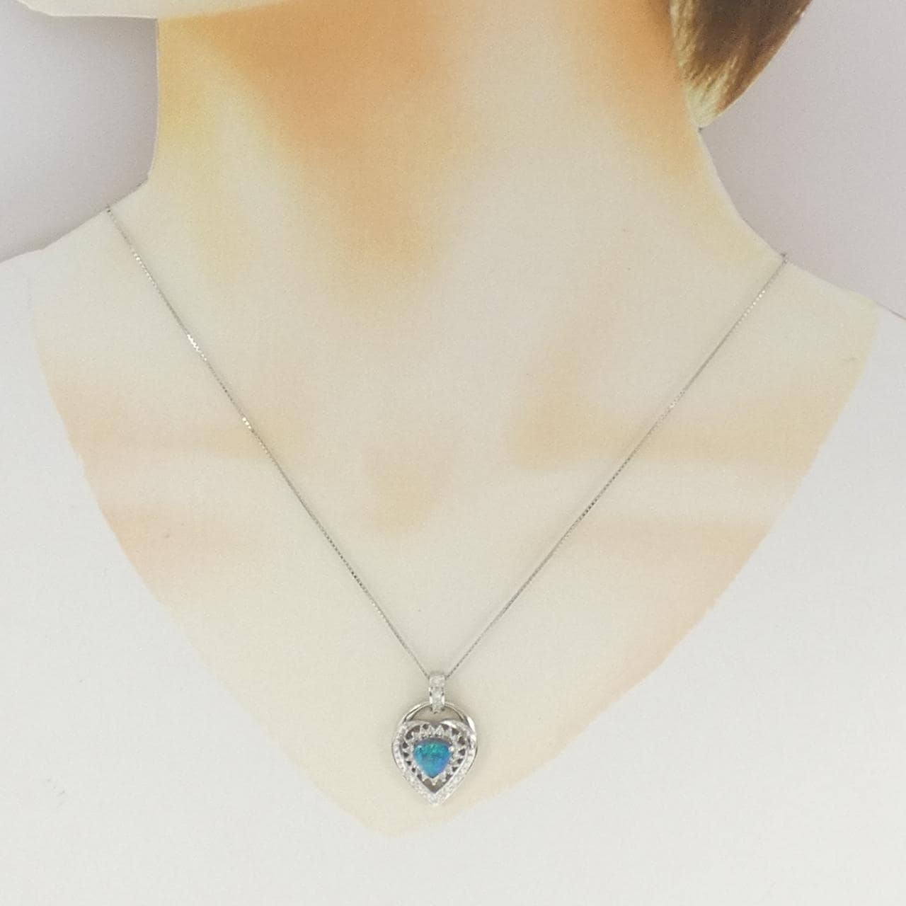 PT900/PT850 ブラックオパール ネックレス 0.92CT