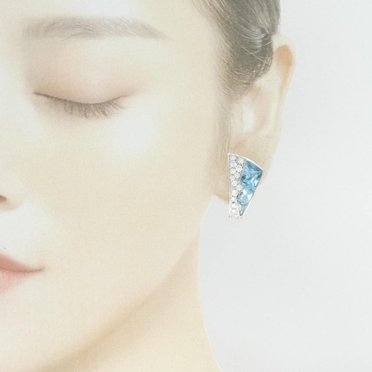 Scavia Blue Topaz Earrings