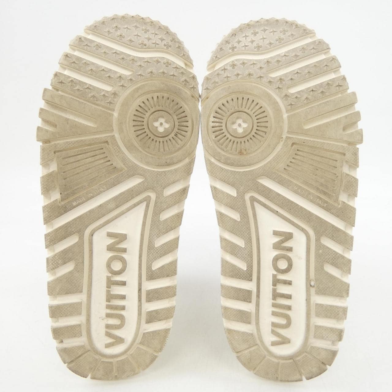 ルイヴィトン LOUIS VUITTON LVトレイナーマキシ スニーカー