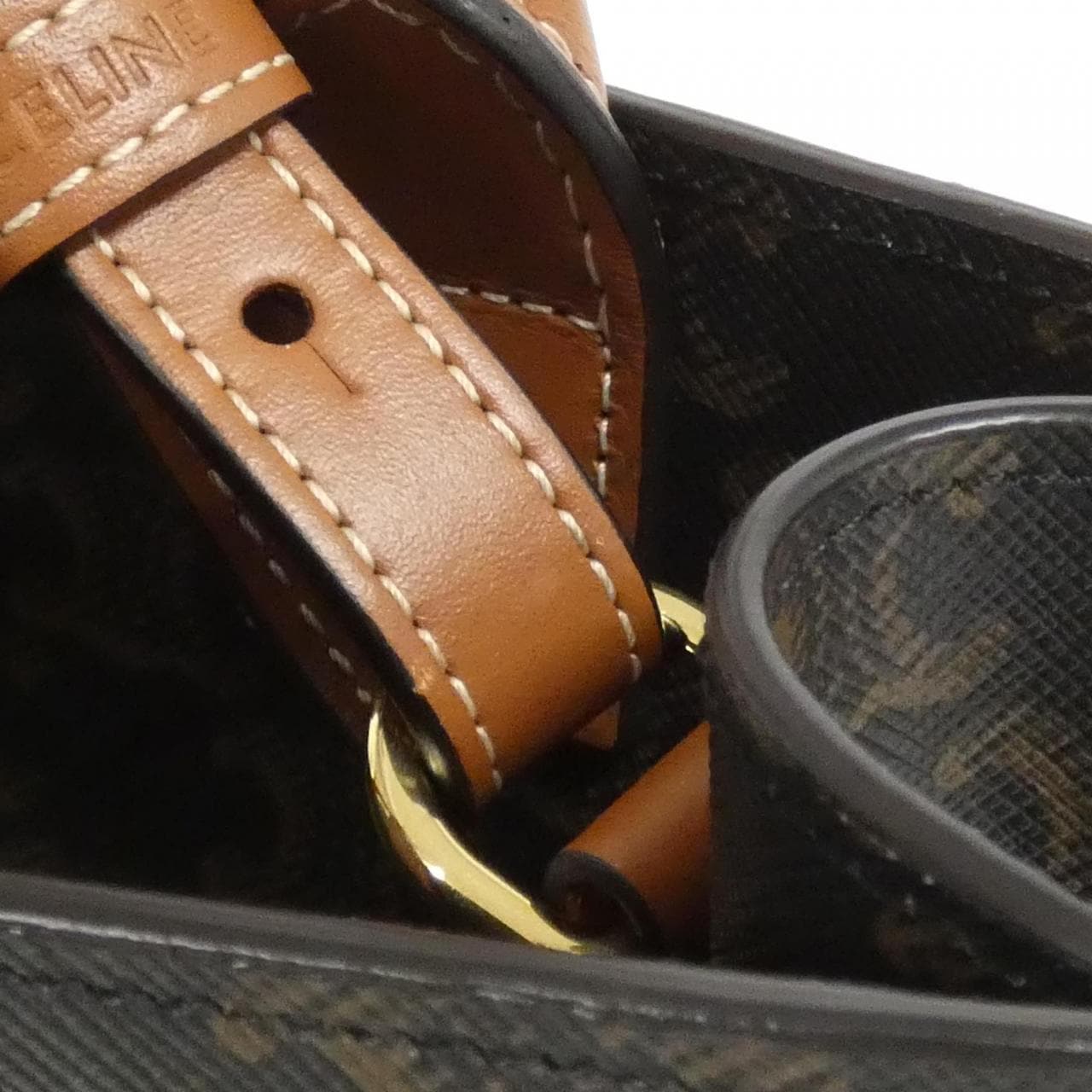 セリーヌ スモール バーティカル カバ 191542BZK バッグ