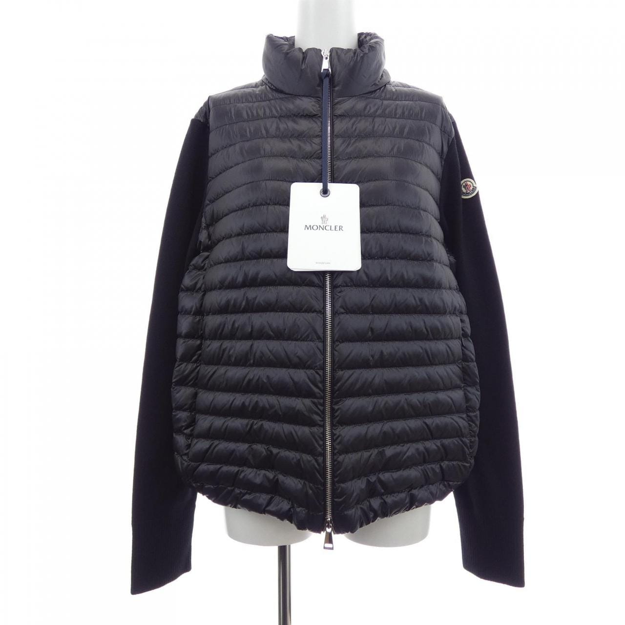 モンクレール MONCLER 10939B00032 M1131 ダウンジャケット