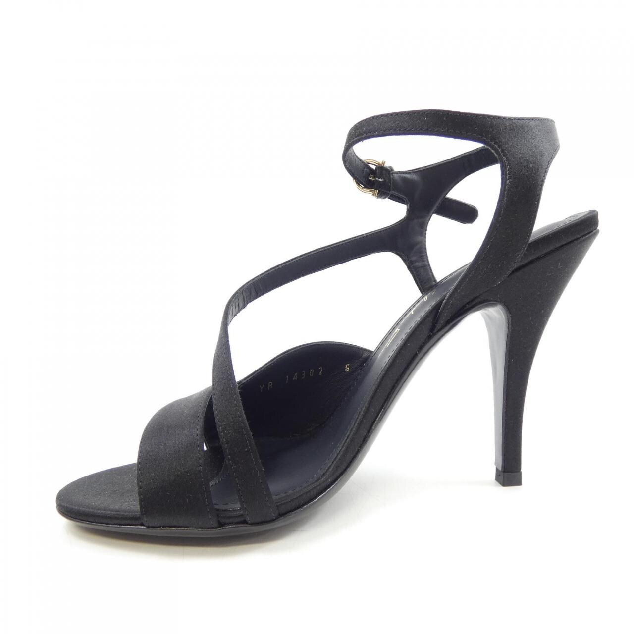 サルヴァトーレフェラガモ SALVATORE FERRAGAMO サンダル
