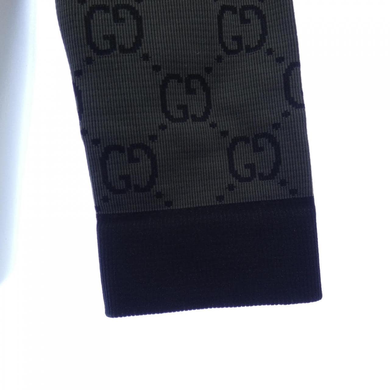 グッチ GUCCI トップス