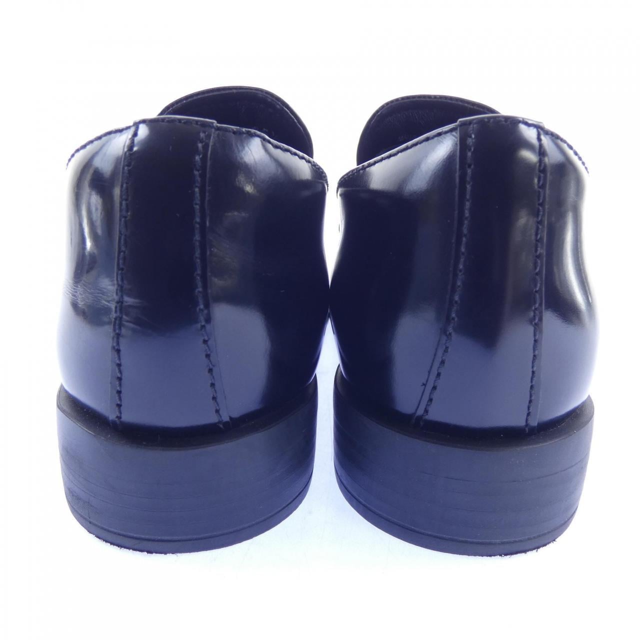 プラダ PRADA アンラインド ローファー トライアングルロゴ 1D238M シューズ
