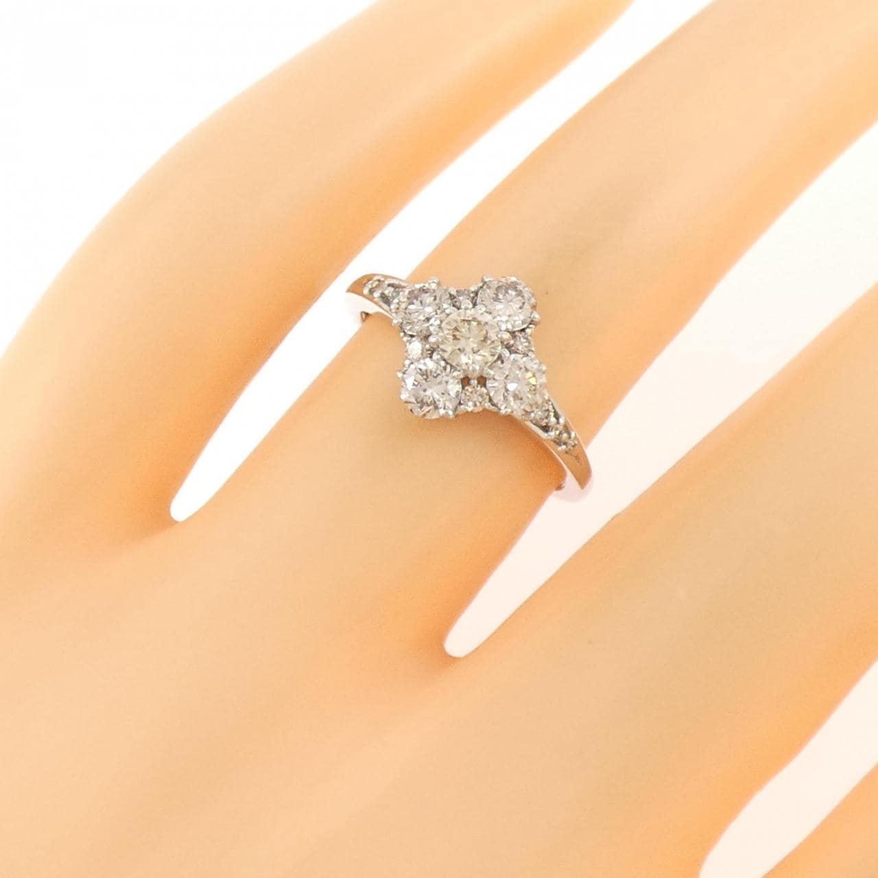 PT950 ダイヤモンド リング 0.70CT
