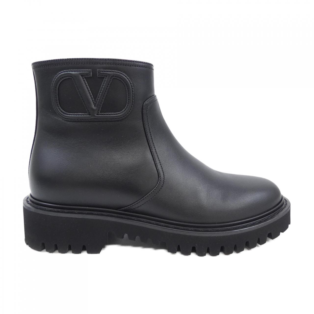 VALENTINO GARAVANI Garavani boots