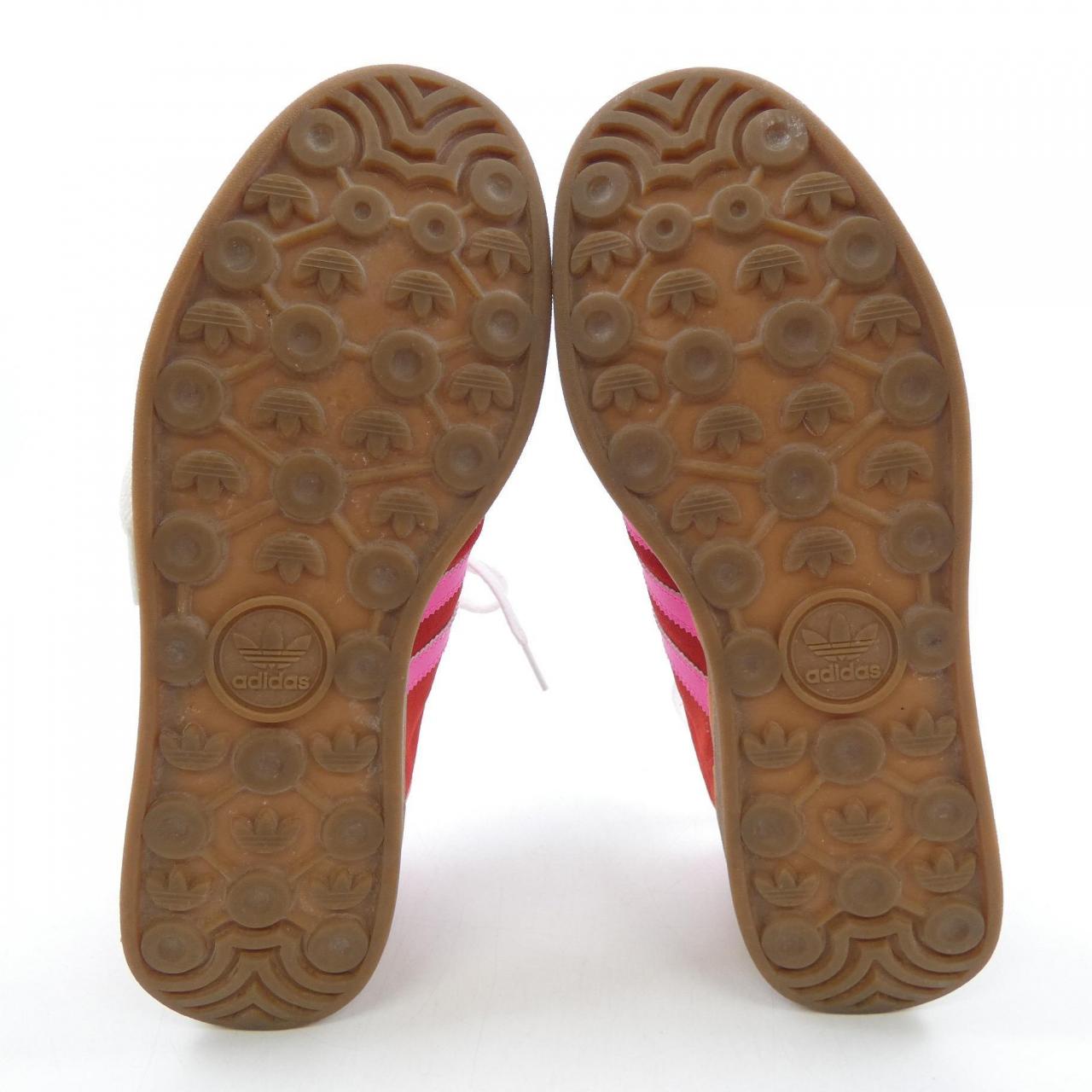 アディダス ADIDAS スニーカー