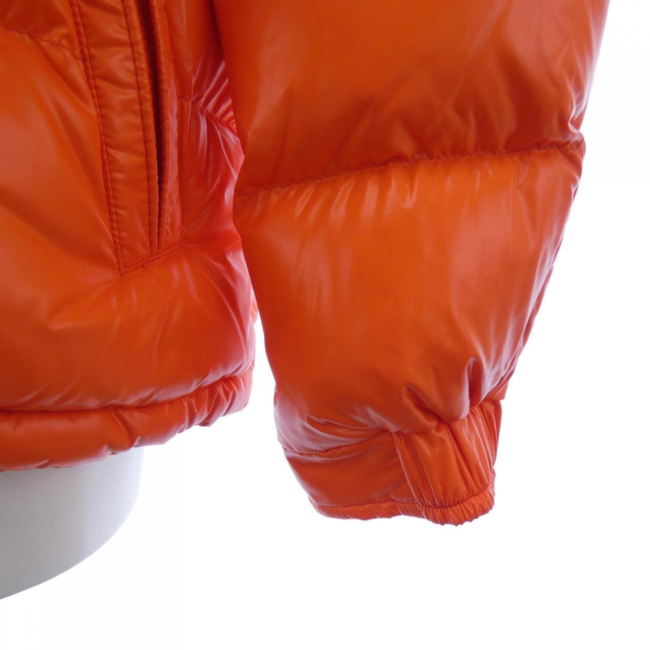 モンクレール MONCLER ダウンジャケット