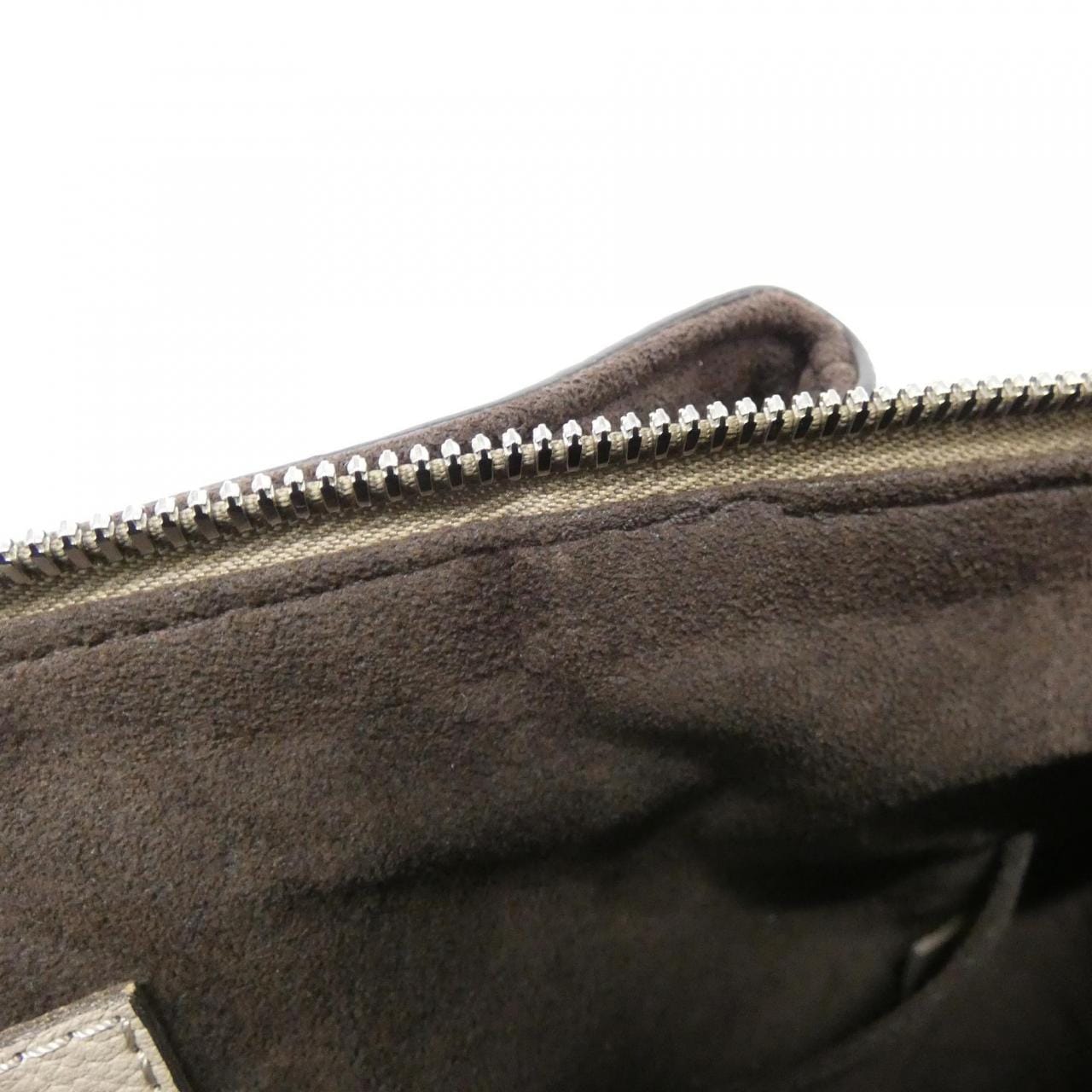 ルイヴィトン マヒナ オメア M55031 バッグ