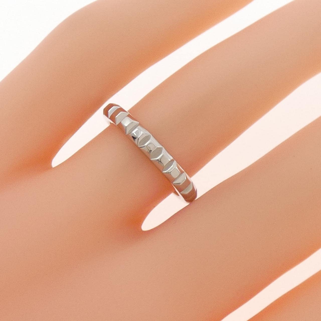 ブシュロン クル ド パリ ミディアム リング