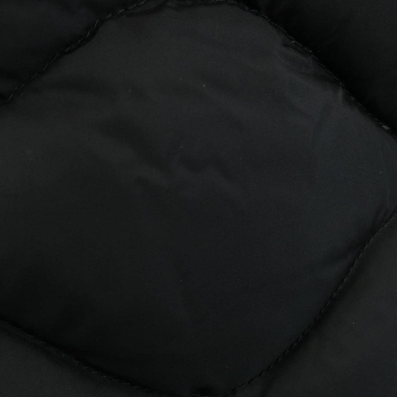 モンクレール MONCLER ダウンジャケット