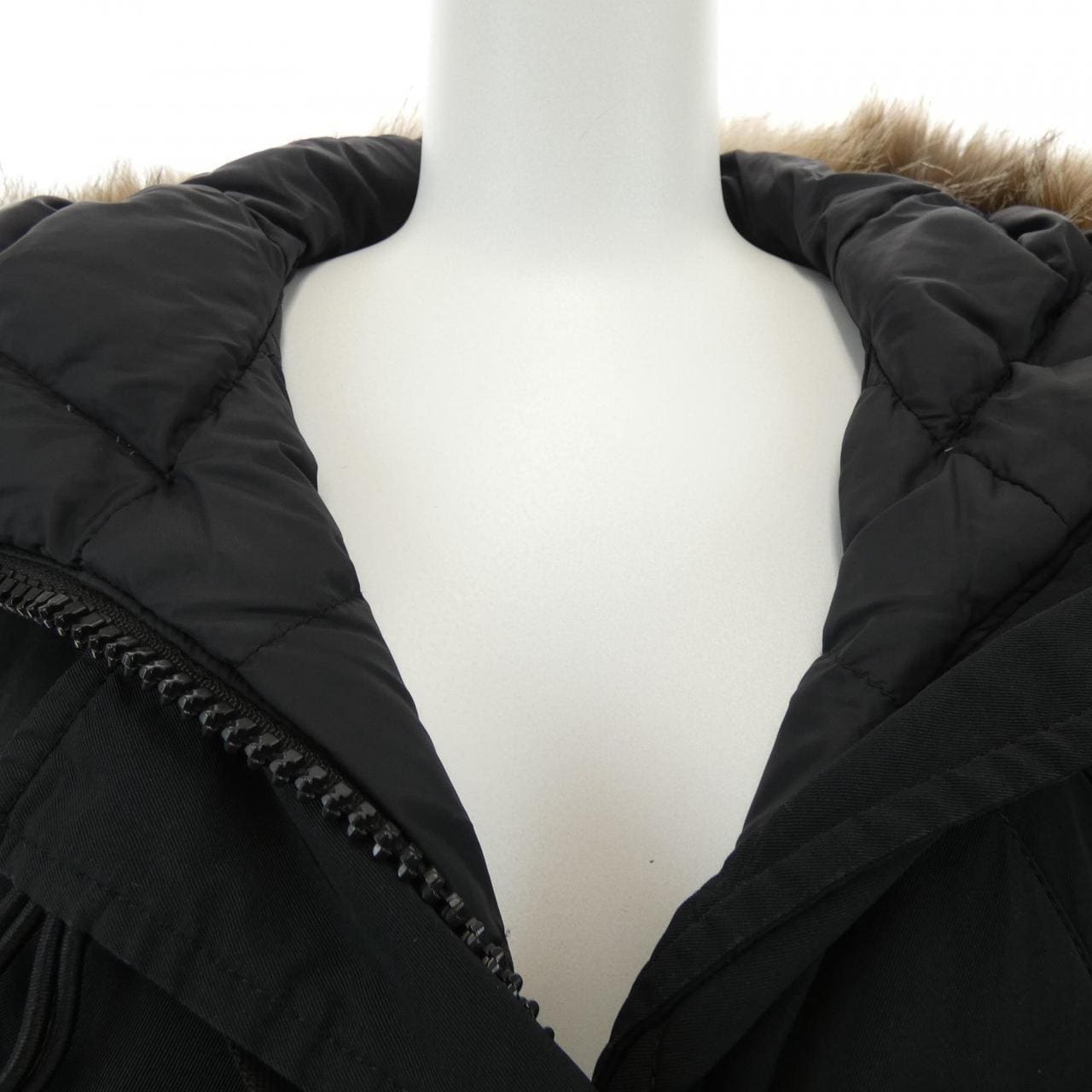 モンクレール MONCLER AREDHEL ダウンコート