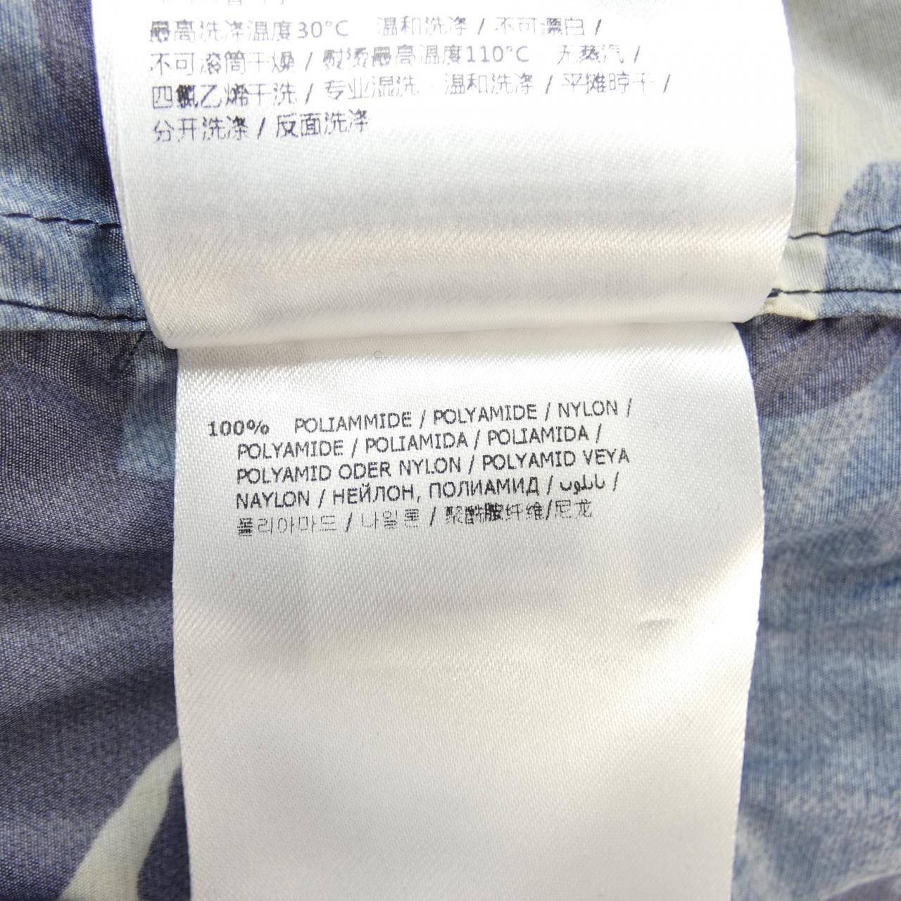 MONCLER蒙克勒·布盧森