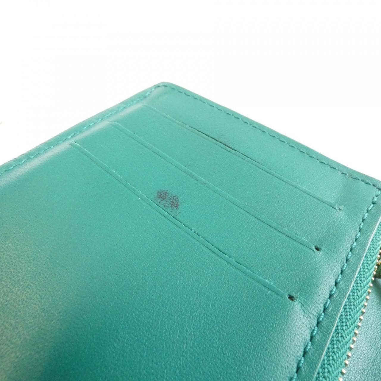 ルイヴィトン トリヨン LVヴェルティカル CPウォレット M82438 財布