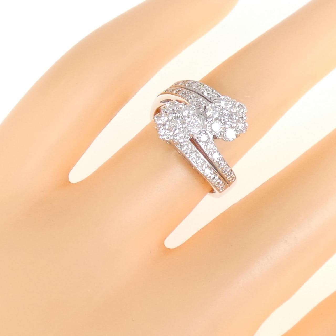 K18WG フラワー ダイヤモンド リング 1.00CT