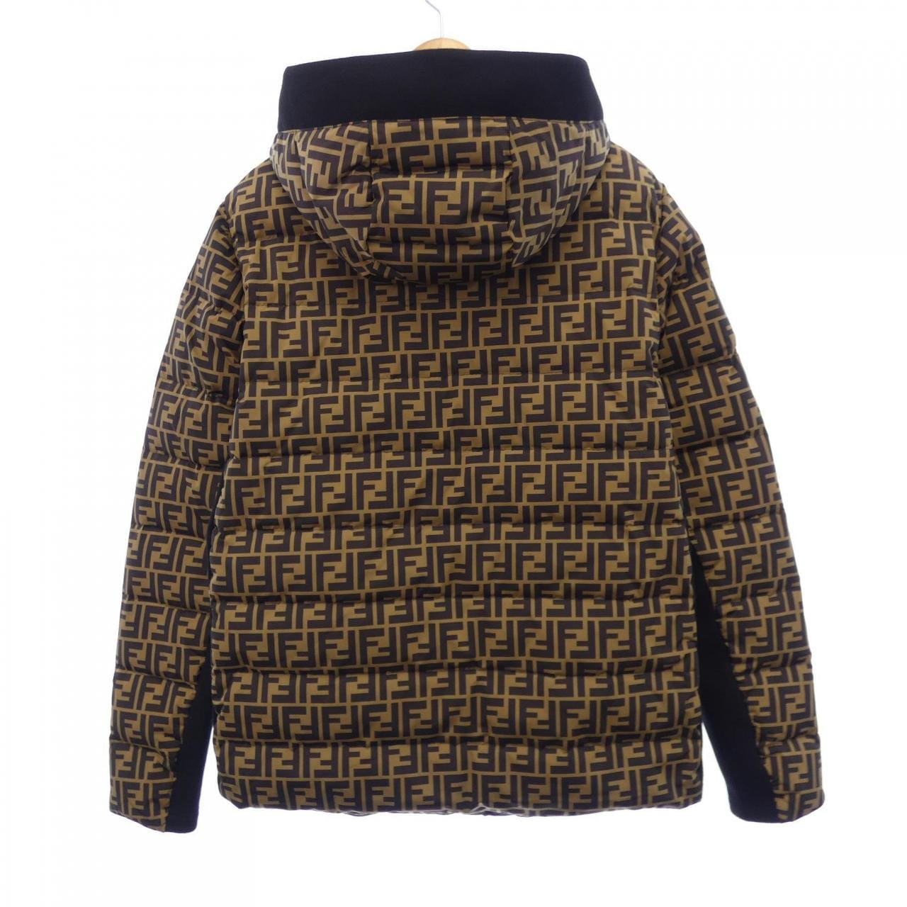 フェンディ FENDI FAA641 A9QZ ダウンジャケット