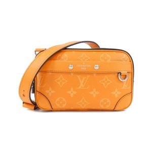 [未使用品] LOUIS VUITTON Taigarama Alpha 穿戴式錢包 M