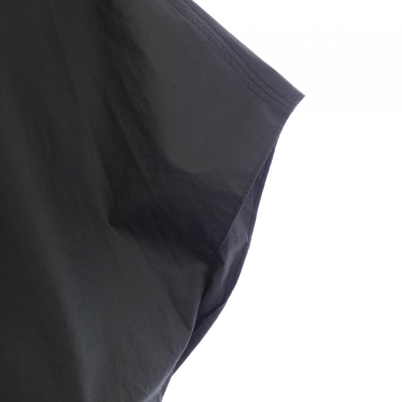 エルメス HERMES トップス