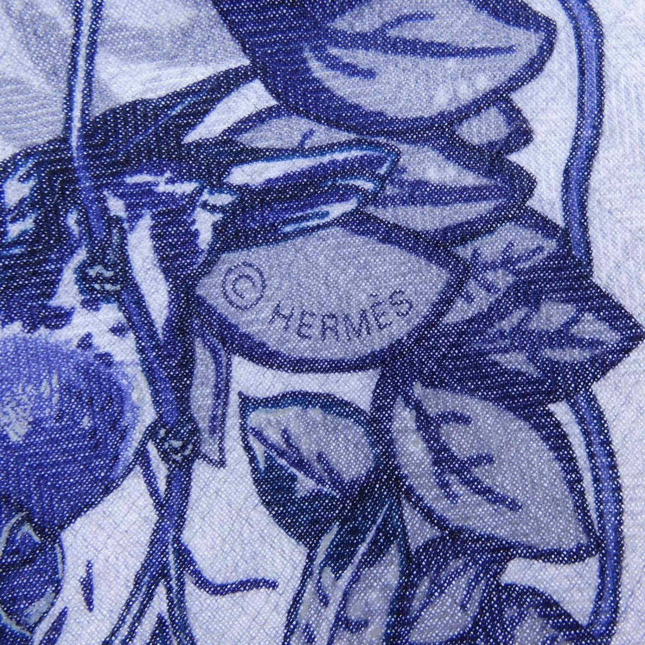 エルメス HERMES JUNGLE LOVE H361876S トライアングルジェアン ショール