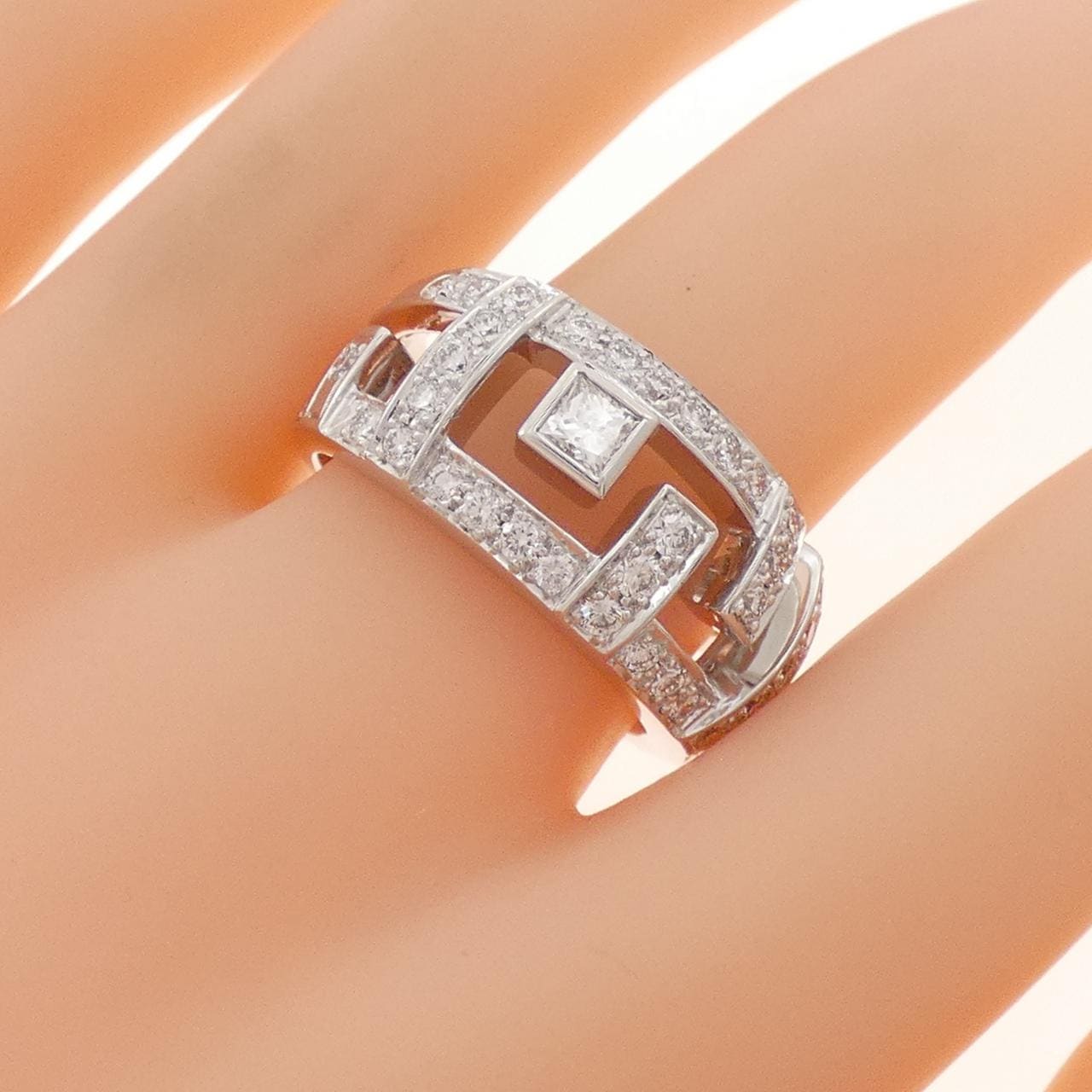 750WG ダイヤモンド リング 1.60CT