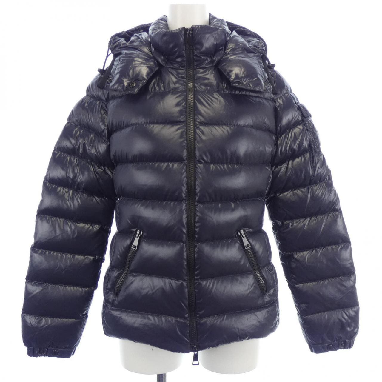 モンクレール MONCLER ダウンジャケット