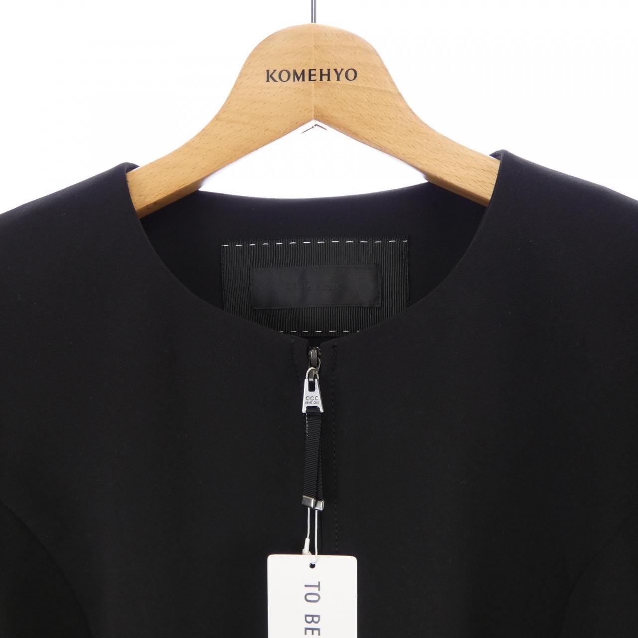 图西克TO BE CHIC W5A02-306-09外套