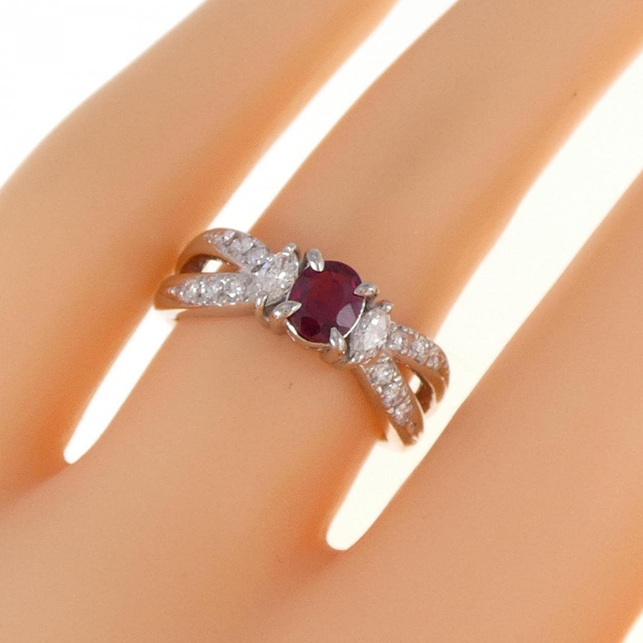 PT尖晶石戒指0.38CT